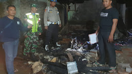 Polsek Juntinyuat Cek TKP Rumah Kebakaran di Desa Segeran Lor