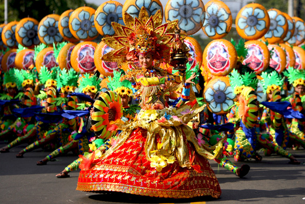 Sinulog Festival happens every 3rd Sunday of January in Cebu City, Cebu, Philippines. It is one of the grandest festivals in the Philippines.