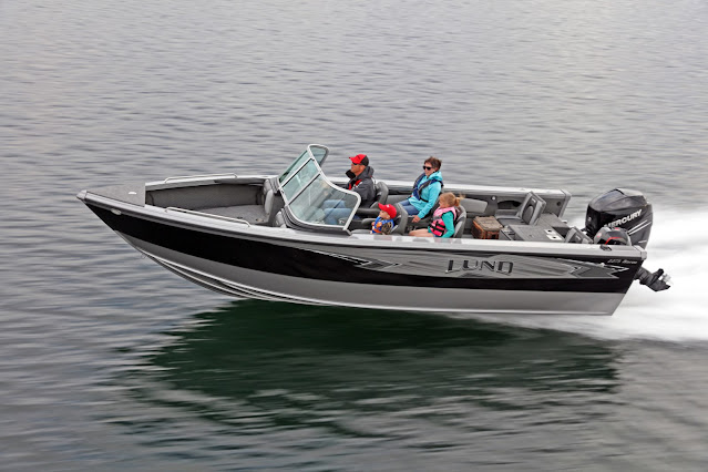 Lund 2275 Baron Fishing Boat