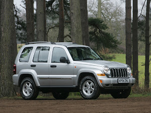 Jeep Cherokee UK Version 2005 (4)