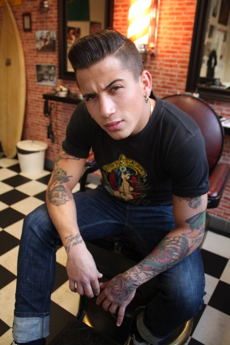 Gaya Rambut Rockabilly Yang Paling Keren