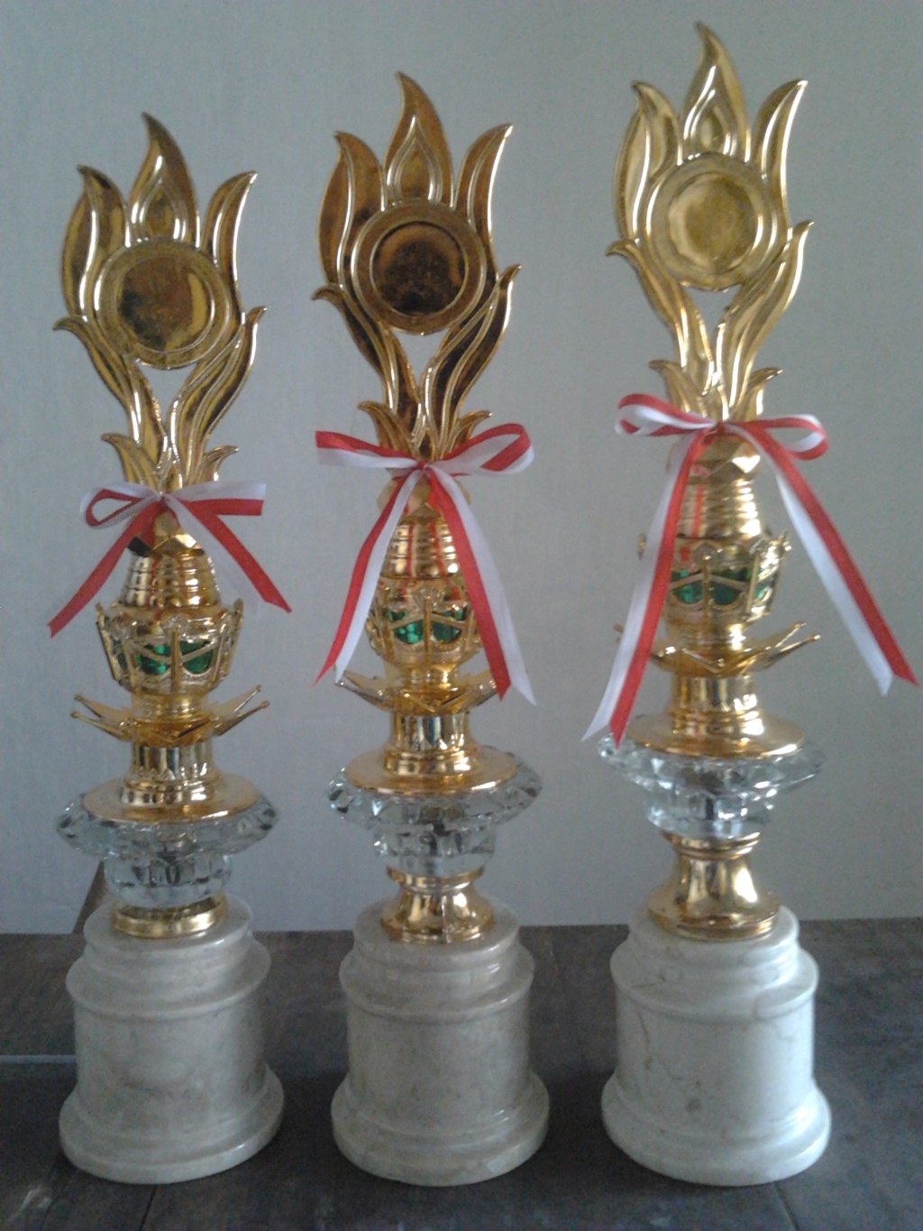 PIALA LOMBA GERAK JALAN ZAFINSHOP TROPHY