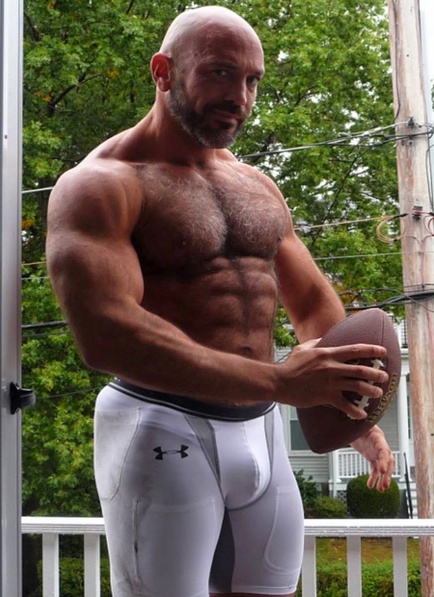 Big dick daddy. Jesse Jackman. Big muscle Daddy. Muscle Bear bald. Мускулы muscle Daddy Mali aktiv.