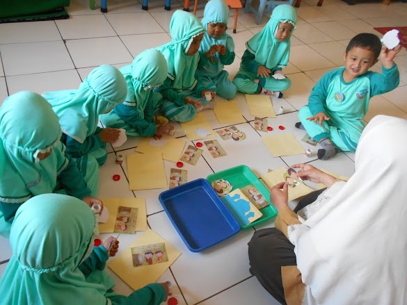 Membuat Kartu Lebaran Untuk Anak Tk / Membuat Amplop dan Kartu Ucapan Lebaran dari Cabang Villa ... - We did not find results for: