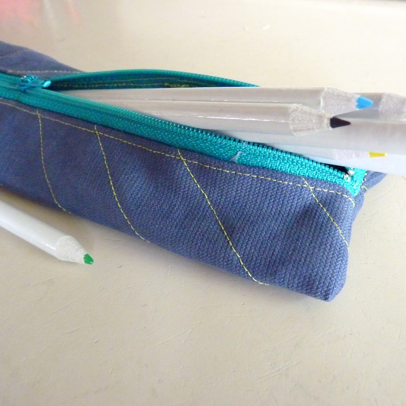 sunday stitch vol. 5 - pencil bag