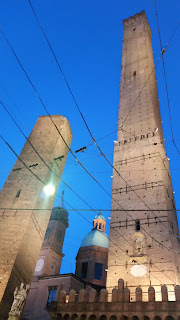 Traveling: Bologna baby! Torre Asinelli