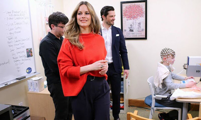 Prince Carl Philip and Princess Sofia are currently in New York to attend the World Dyslexia Assembly. Sofia wore a red wool sweater