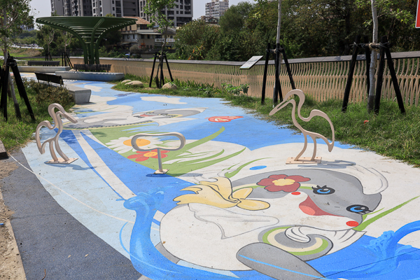 台中大里鳥竹圍公園旱溪河濱步道輕鬆散步，欣賞野鳥生態水岸美景