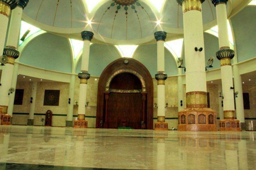 Bentuk Cat Interior Masjid  Minimalis RUMAHMINIMALISPRO com