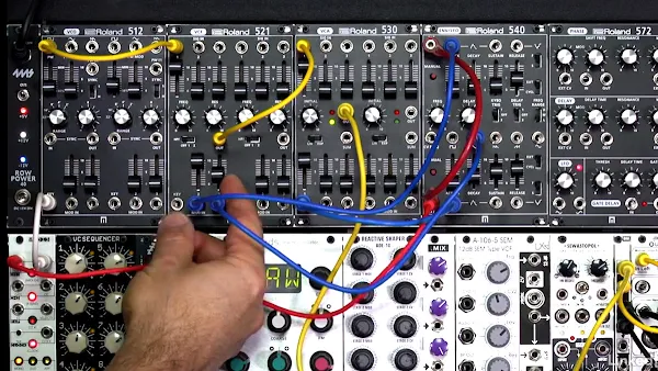 Preview from a Chris Meyer's video course on Modular synthesizers