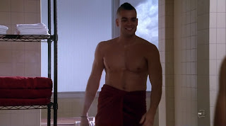 Mark Salling Shirtless on Glee s1e05