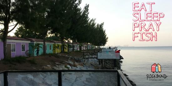 Rockbund Fishing Chalet | Chalet Menarik di Marina Island ...