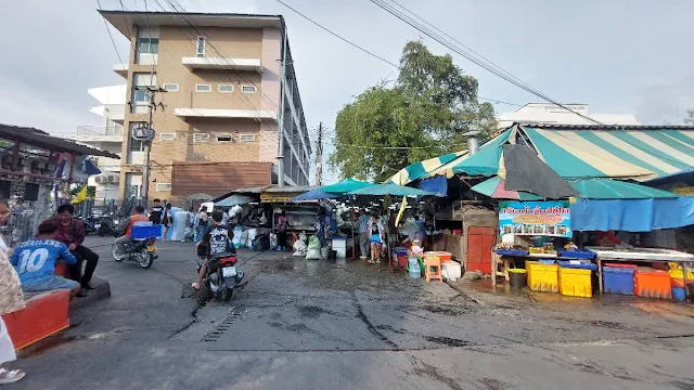 '란포 Main 마켓' 입구