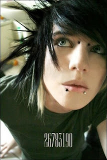 Male Emo Hairstyles Pictures - Boys Emo Haircut Ideas