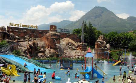 Paket Wisata Wahana Jatim Park 1 | Malang Tourism Jatim Park | Tour Wisata Jatim Park Kota batu Malang  | MEDIA TRAVEL MALANG TRANSPORT SERVICE | Media Travel Malang, 0812 1214 8101 (Telkomsel)