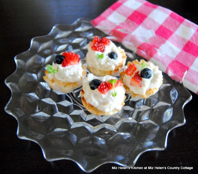 Mini Fruit Tarts at Miz Helen's Country Cottage