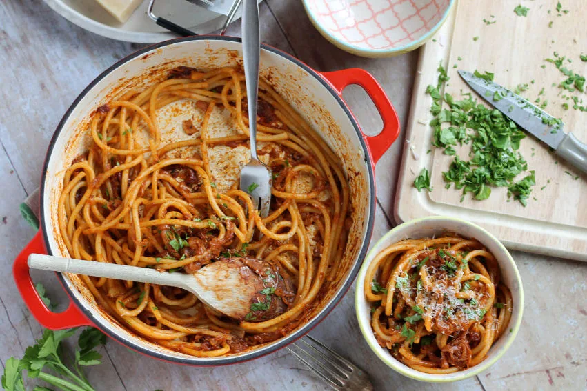 Caramelised shallot pasta