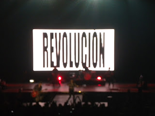 Amaral interpreta Revolución en el Coliseum de A Coruña