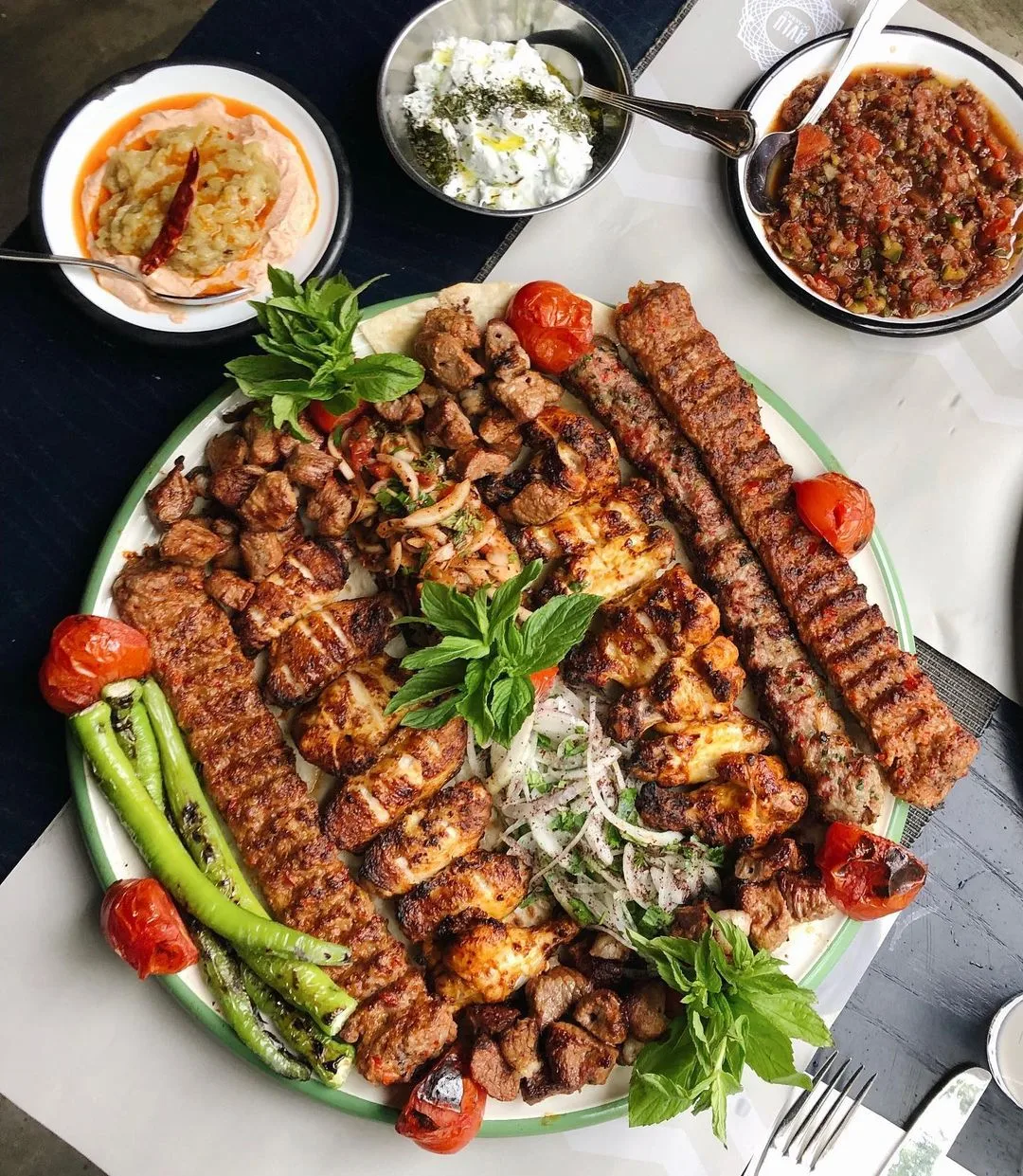 avlu ocakbaşı beyoğlu menü fiyat listesi kebap ocakbaşı siparişi