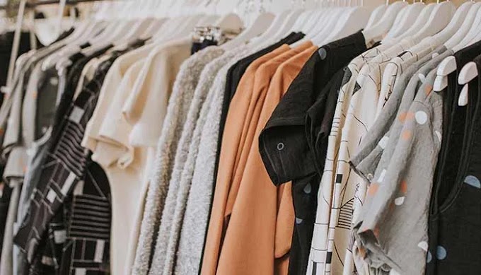 Describe your favorite clothes.