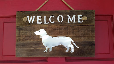 Eclectic Red Barn: Dachshund Welcome Sign