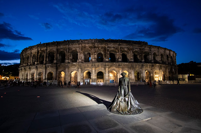 Arena di Nimes di notte