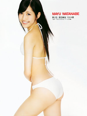 AKB48 AKB48 Bikini Pics