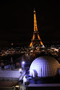 . la famosa torre parisina, monumento indiscutible e identificativo de la . (img )