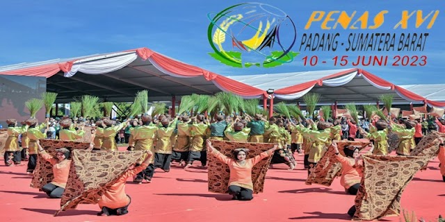 Penas XVI di Padang,  Presiden Jokowi dan Mentan Mendapat  Apresiasi dari Petani