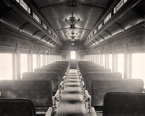 Train Travel in the 1800s: Evolution of train travel