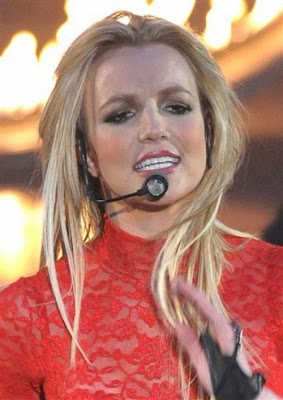 Enrique Iglesias Off Britney Spears