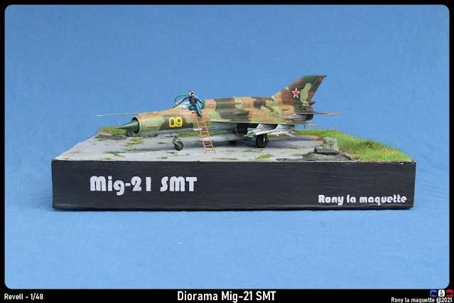 Diorama Mig-21 SMT.