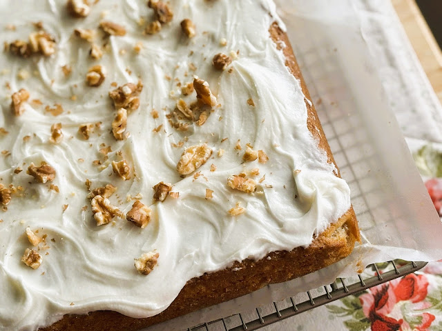 Amazing Banana Bread Cake