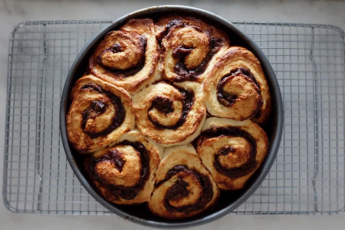 baked apple butter sticky buns