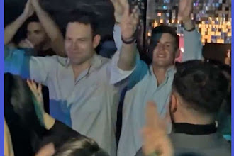 Κασσελάκης και Τάιλερ χορεύουν σε γκέι μπαρ μετά τη ψήφιση για τον γάμο ομοφυλοφίλων!!!