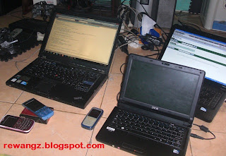 lcd laptop pecah retak