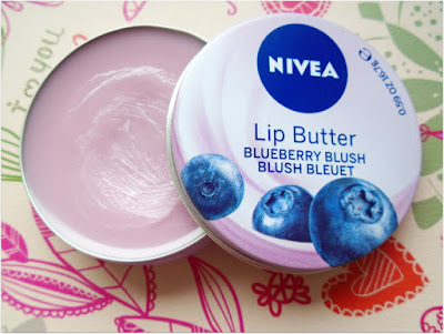 NIVEA Lip Butter Blueberry Blush