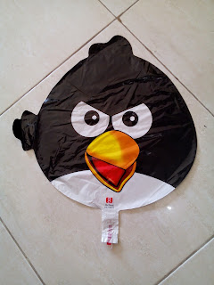 Foil Character Angry Bird Hitam
