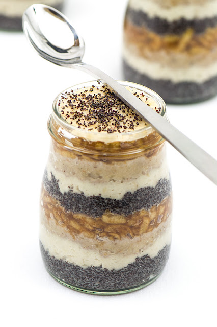 Presna gibanica v kozarčku Raw dessert in jar spoon on the top