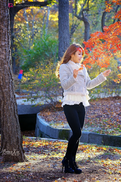 5 Beautiful Lee Da Hee outdoors - very cute asian girl-girlcute4u.blogspot.com