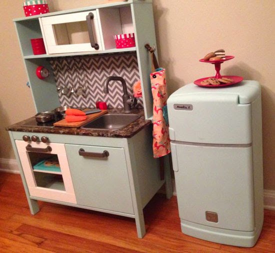 mommo design: IKEA PLAY KITCHEN MAKEOVERS
