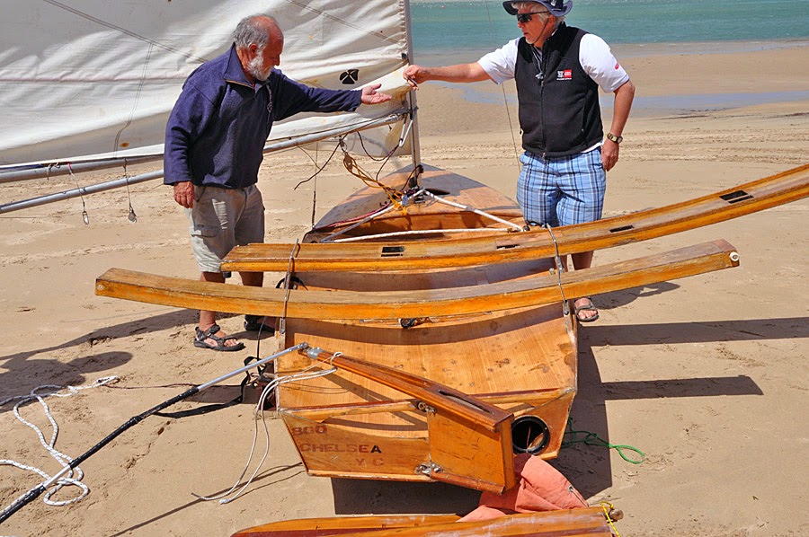 Earwigoagin: Australian 2015 Classic Wooden Dinghy Regatta