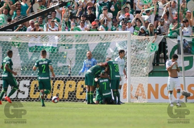 Muita emoção e empate na volta aos gramados da Chapecoense 