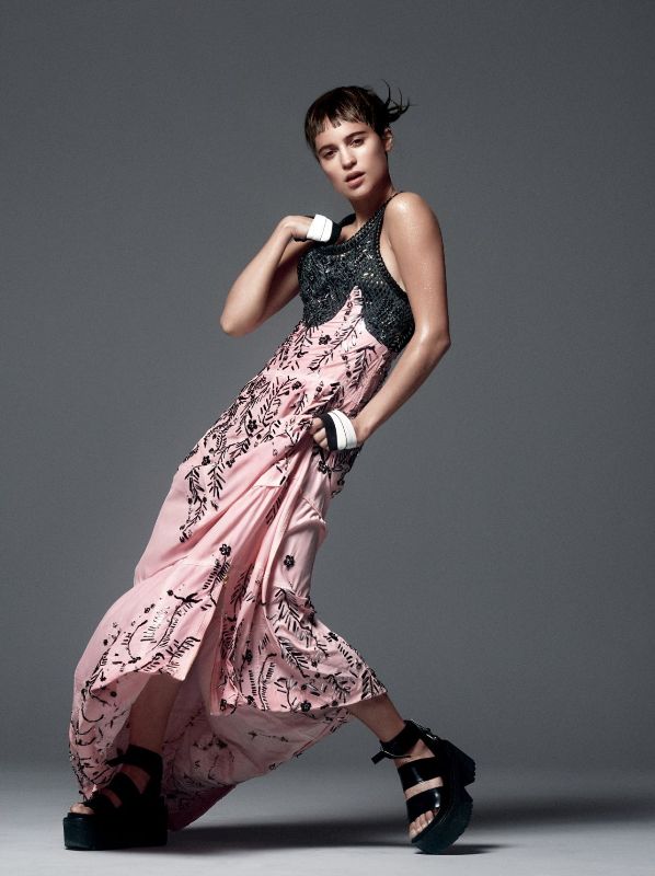 Alicia Vikander – Vogue Magazine US January 2016 Photo shoot