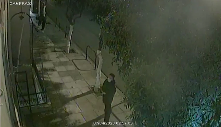 Αποκλειστικό VIDEO: Αυτές είναι οι φεμιναζίστριες που βανδάλισαν τον ΙΝ Αγίου Βασιλείου