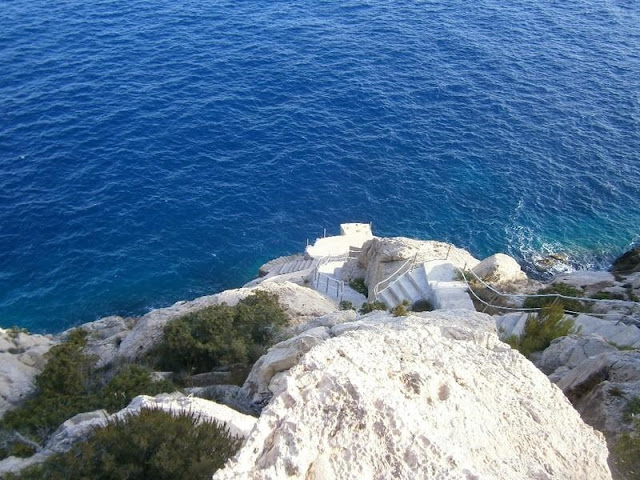 Staircase to the the ocean