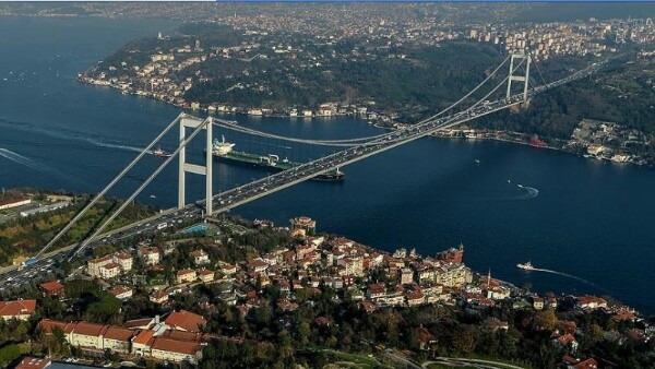 جسر البوسفور في اسطنبول