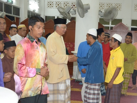 Masjid An-Nur Kg. Ketapang: SOLAT TARAWIH BERSAMA Perdana 