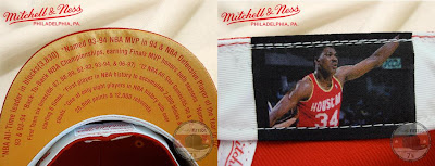 Mitchell & Ness NBA Hall of Fame Collection - Hakeem Olajuwon Houston Rockets (Statistics on Bill and Inside)