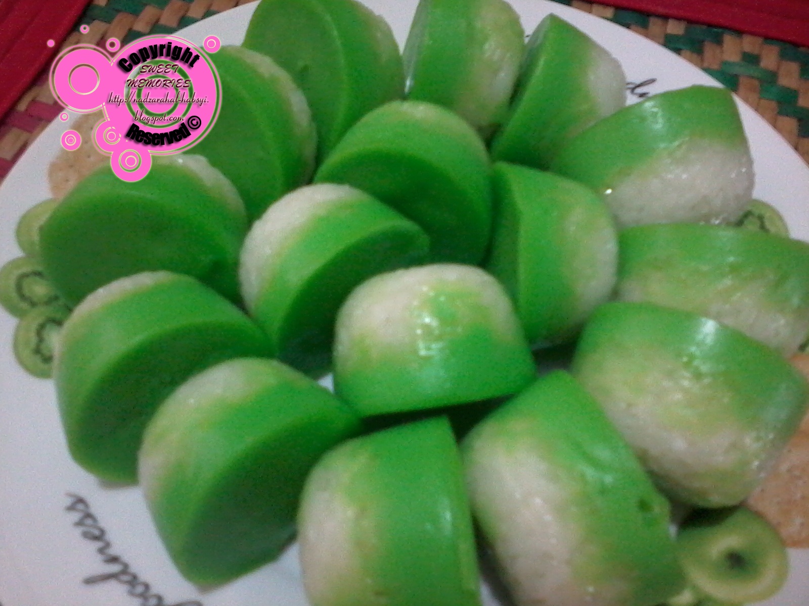 SWEET MEMORIES : KUIH SERI MUKA.akhirnya jadi juga